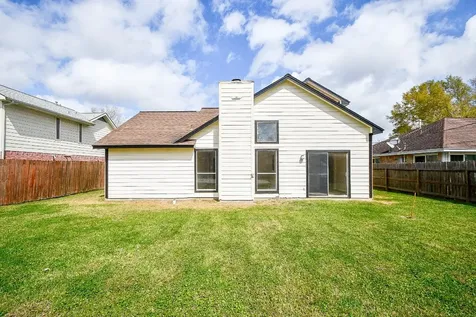 1224 Sagebrush Street Angleton TX 77515
