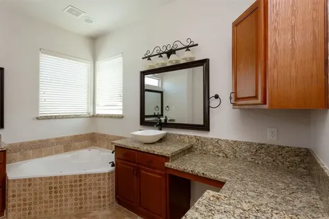 5743 Kiam Street C Houston TX 77007