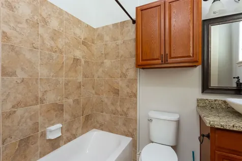 5743 Kiam Street C Houston TX 77007