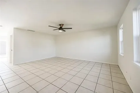 37 San Jacinto Drive Galveston TX 77550