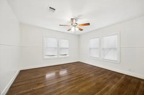 1937 W Mckinney Street 1939 Houston TX 77019