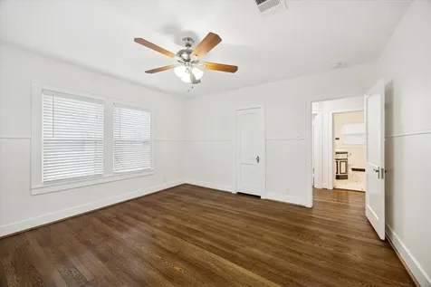 1937 W Mckinney Street 1939 Houston TX 77019