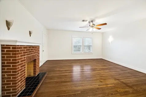 1937 W Mckinney Street 1939 Houston TX 77019