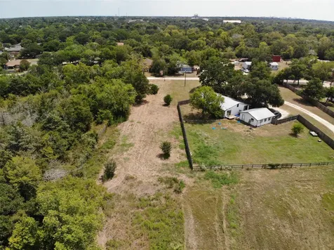 1923 Lightfoot Lane Bryan TX 77803