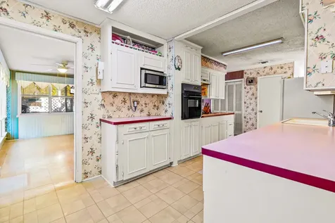 433 W Laurelia Road Corrigan TX 75939