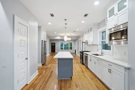 713 Wendel Street Houston TX 77009