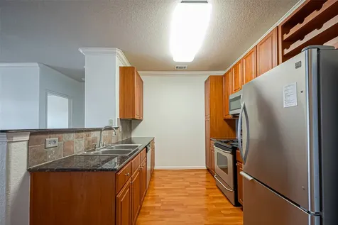 1711 Old Spanish Trail 303 Houston TX 77054