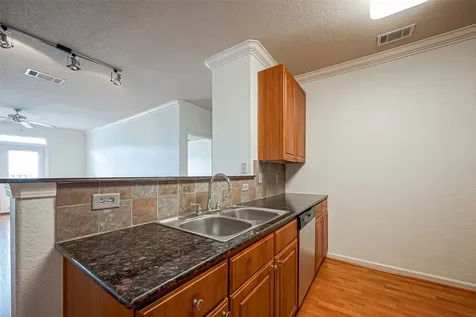 1711 Old Spanish Trail 303 Houston TX 77054