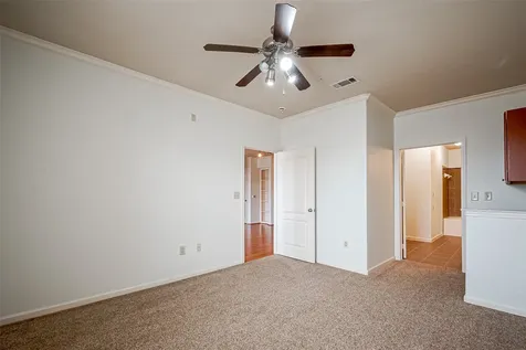 1711 Old Spanish Trail 303 Houston TX 77054