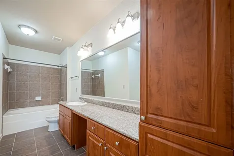 1711 Old Spanish Trail 303 Houston TX 77054