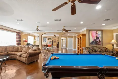 1711 Old Spanish Trail 303 Houston TX 77054