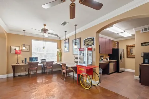 1711 Old Spanish Trail 303 Houston TX 77054