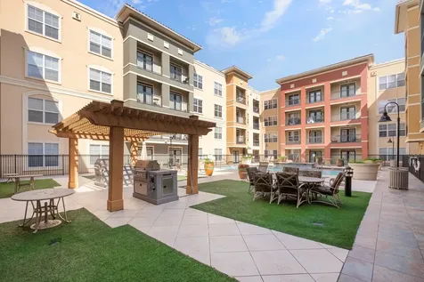 1711 Old Spanish Trail 303 Houston TX 77054