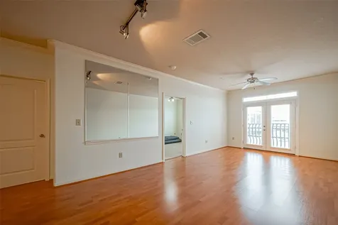 1711 Old Spanish Trail 303 Houston TX 77054