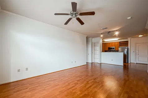 1711 Old Spanish Trail 303 Houston TX 77054