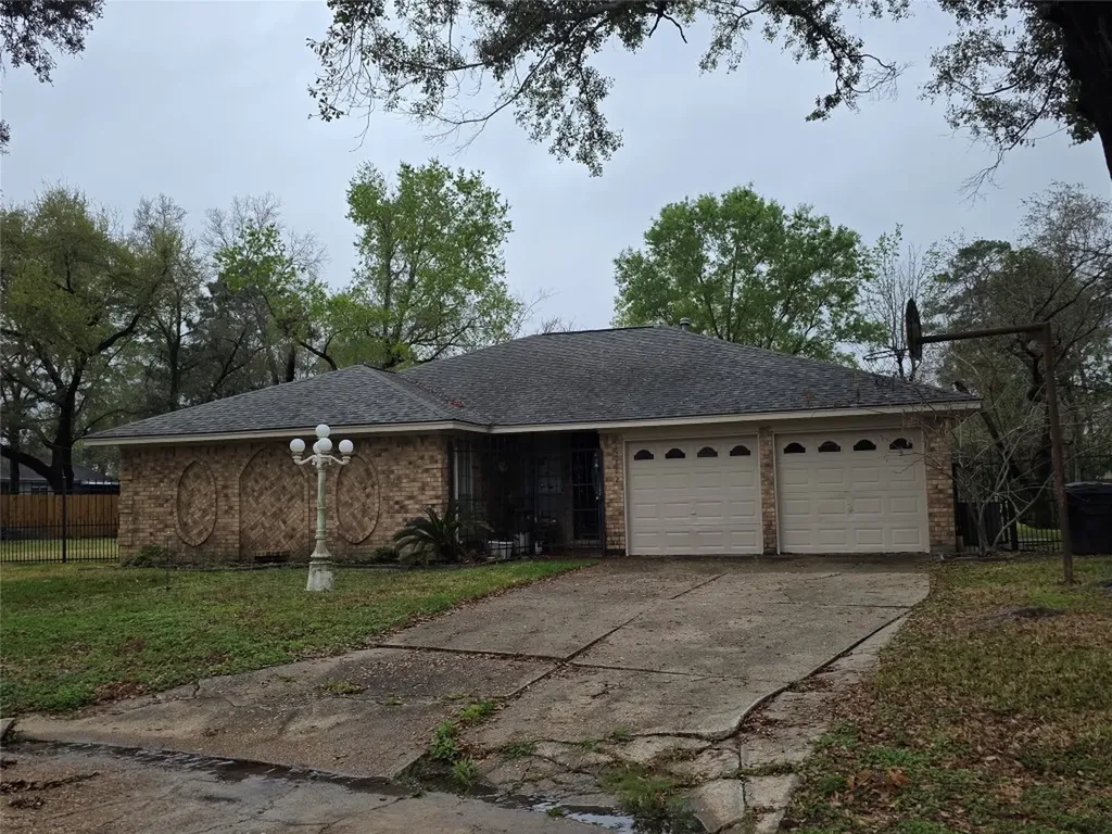 12802 Louisville Street Houston TX 77015
