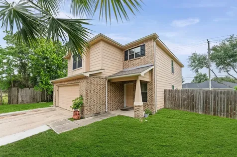 8703 Summerset Meadow Court Houston TX 77075
