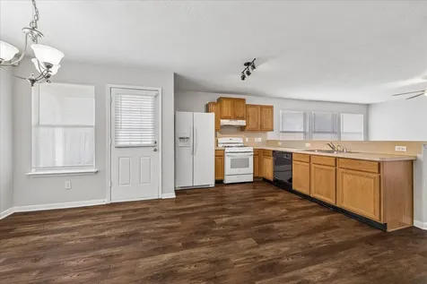19811 Shores Edge Drive Tomball TX 77375