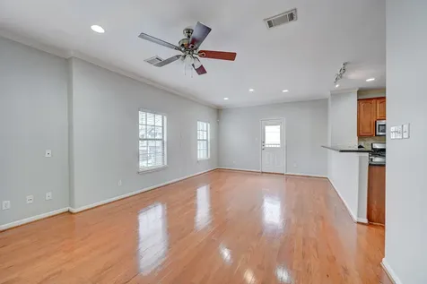 4323 Marina Street A Houston TX 77007
