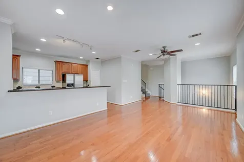 4323 Marina Street A Houston TX 77007