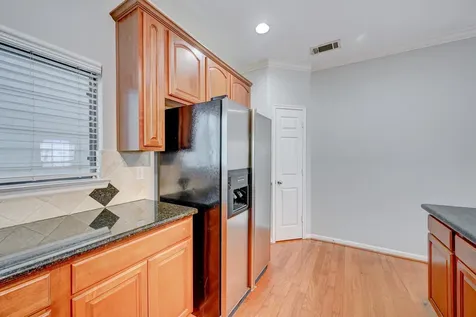 4323 Marina Street A Houston TX 77007