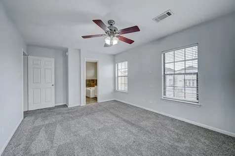 4323 Marina Street A Houston TX 77007
