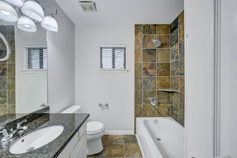 4323 Marina Street A Houston TX 77007