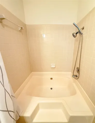 17497 Red Oak Drive 7497 Houston TX 77090