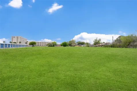 8905 Hinman Street Houston TX 77061