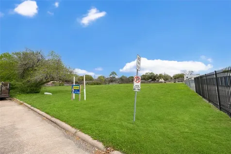 8905 Hinman Street Houston TX 77061