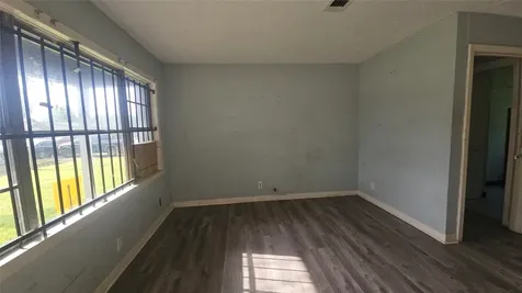 4215 Los Angeles Street Houston TX 77026