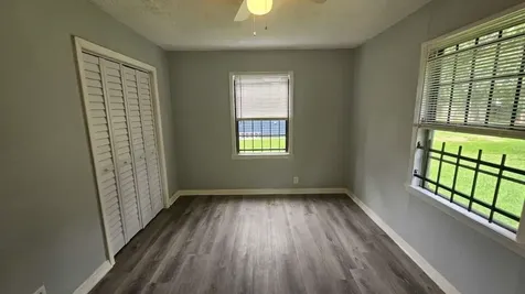 4215 Los Angeles Street Houston TX 77026