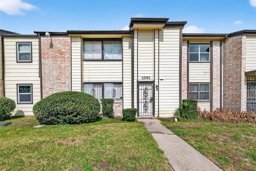 12743 Leader Street Houston TX 77072