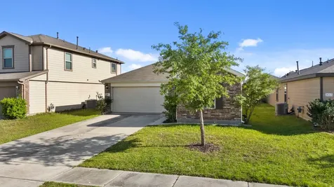 2611 Hawthorn Mill Lane Houston TX 77038