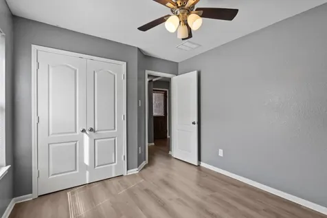 2611 Hawthorn Mill Lane Houston TX 77038
