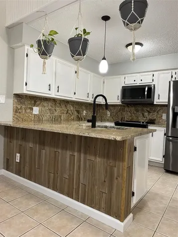 6103 Ludington Drive 4-942 Houston TX 77035