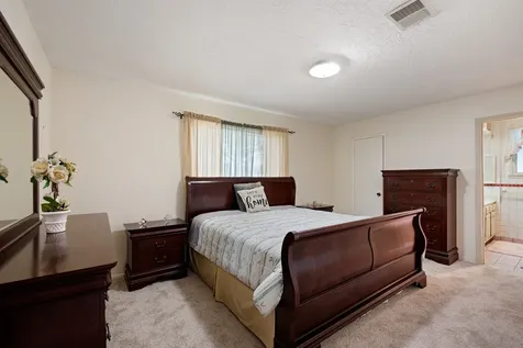 6230 Knollwest Drive Houston TX 77072