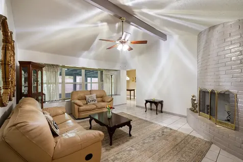 6230 Knollwest Drive Houston TX 77072