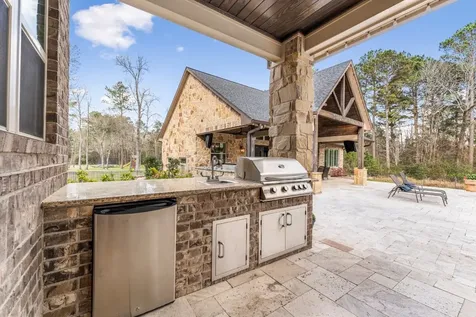 30618 Spring Lake Boulevard Tomball TX 77375