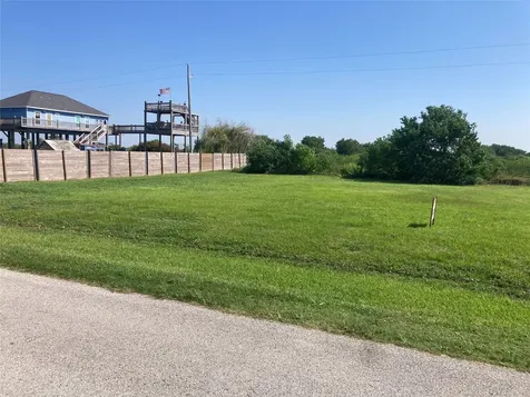 1064 Melody Lane Crystal Beach TX 77650
