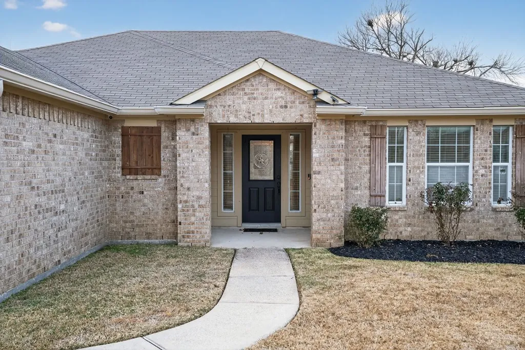 12325 Green Ridge Drive Willis TX 77318