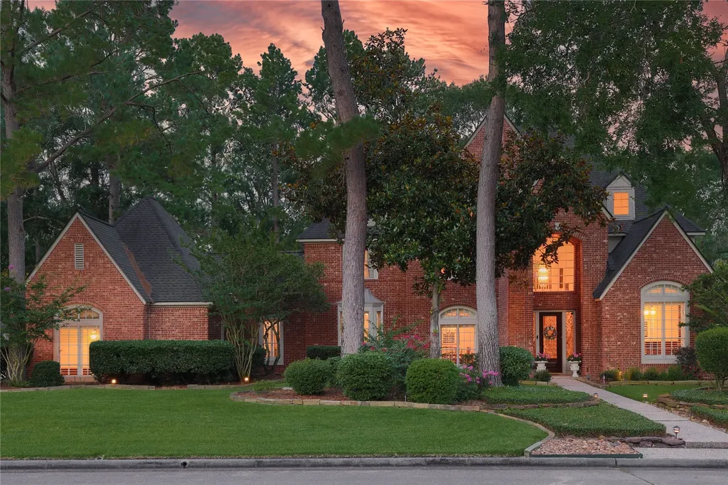 1906 Riverglen Forest Drive Kingwood TX 77345