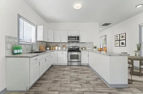 2818 Avenue M 1/2 Galveston TX 77550