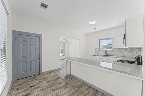 2818 Avenue M 1/2 Galveston TX 77550