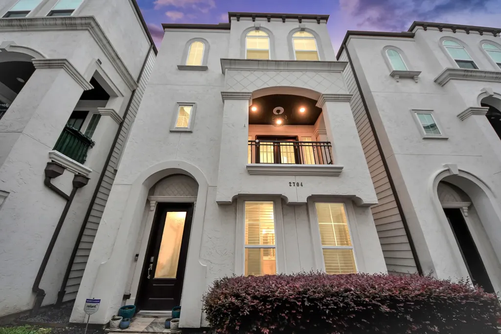 2704 Freund Street Houston TX 77003