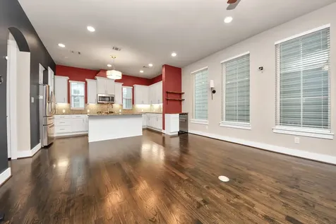 2704 Freund Street Houston TX 77003