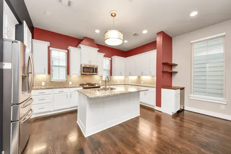 2704 Freund Street Houston TX 77003