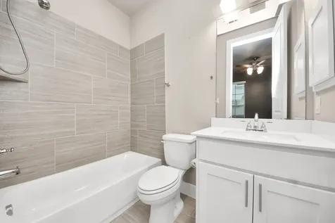 2704 Freund Street Houston TX 77003