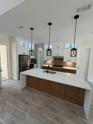 114 Magnolia Bend Roman Forest TX 77357