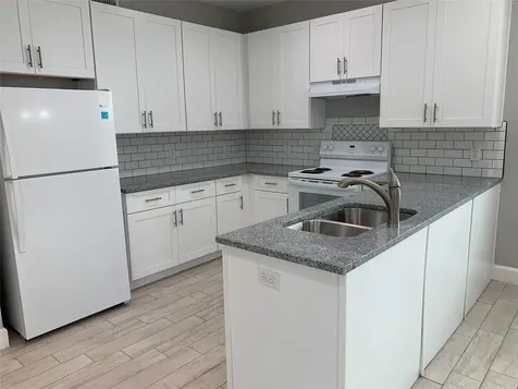 4221 Alvin Street A Houston TX 77051